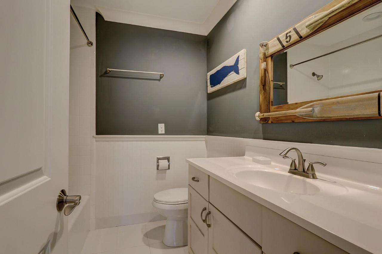 Luxury Updated New Kitchen New Floors, New Tvs, Bikes & Beach Gear Included Хилтон-Хед-Айленд Экстерьер фото